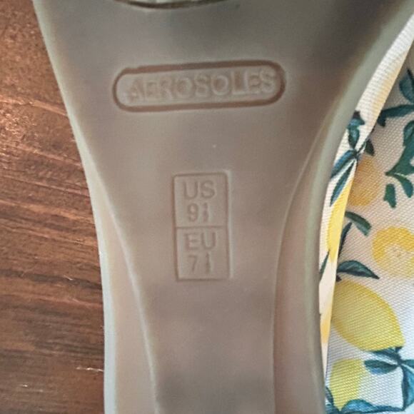 Aerosoles Women's Silver Platter Flat Lemon's Memory Foam Padded Womens Size 9.5 - Picture 10 of 11